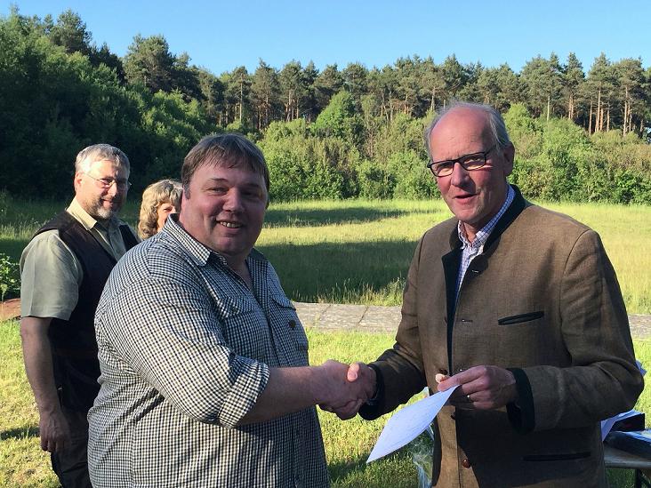 Neuer und alter Bezirksmeister KarlHeinz Homann Hegering AhausHeek e.V.